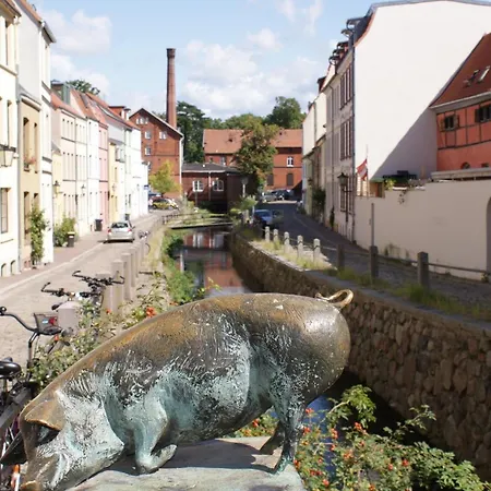 Am Wismarer Markt Mit Balkon - Abc329 Apartment *